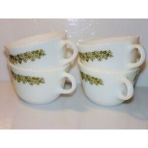 Pyrex Set of 4 Spring Blossom Vintage Crazy Daisy Coffee Cups Milk White Glass
